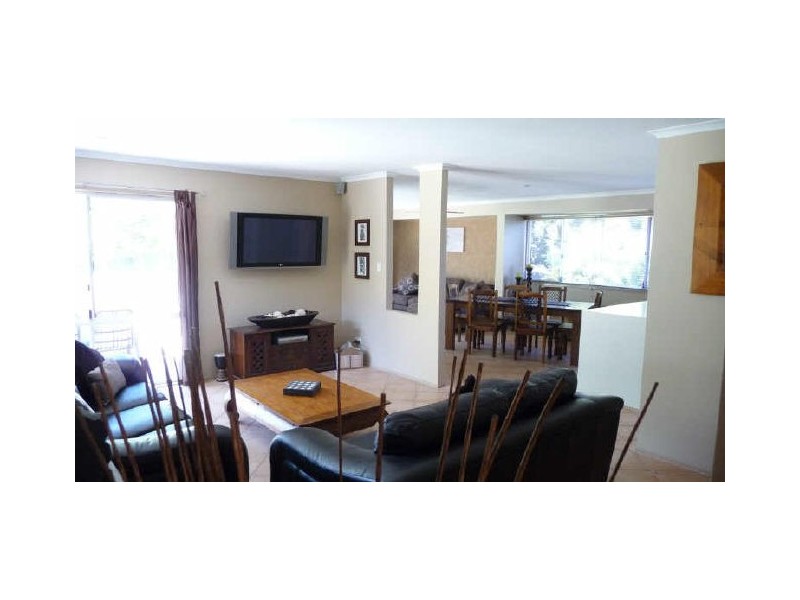 17 Avonbury Court, Carrara QLD 4211