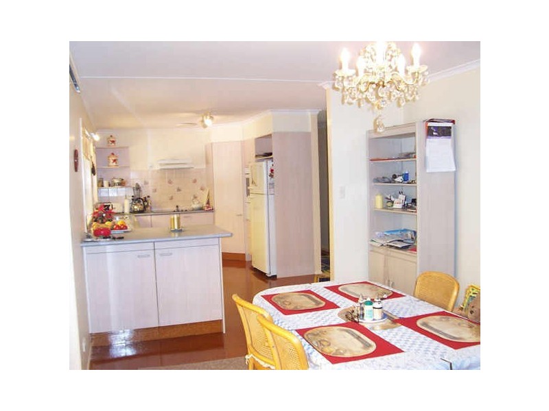 17 Castle Hill Drive South, Gaven QLD 4211