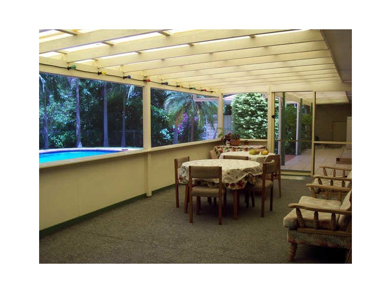 17 Castle Hill Drive South, Gaven QLD 4211