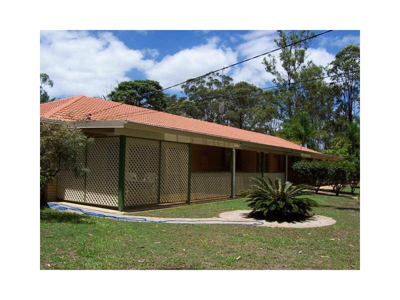 17 Castle Hill Drive South, Gaven QLD 4211