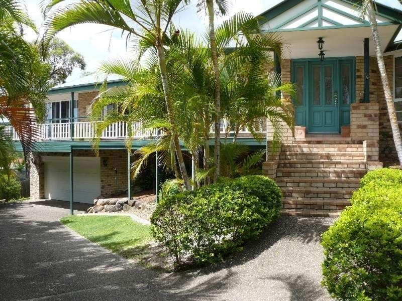 4 Nottingham Place, Highland Park QLD 4211