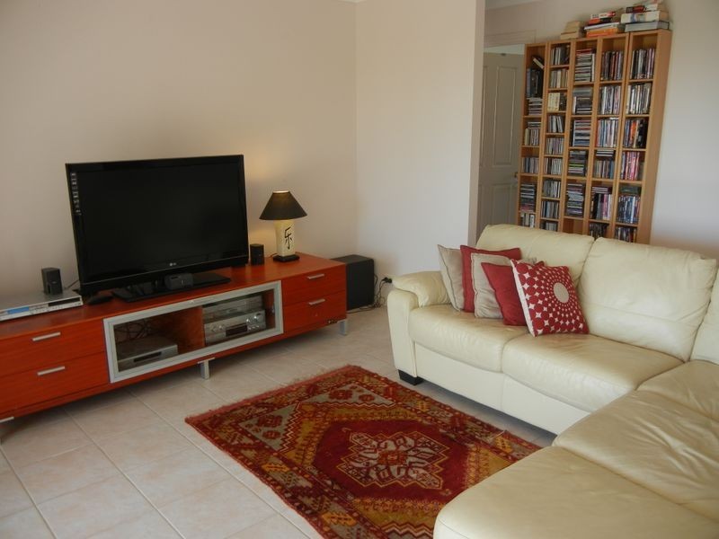 4 Nottingham Place, Highland Park QLD 4211