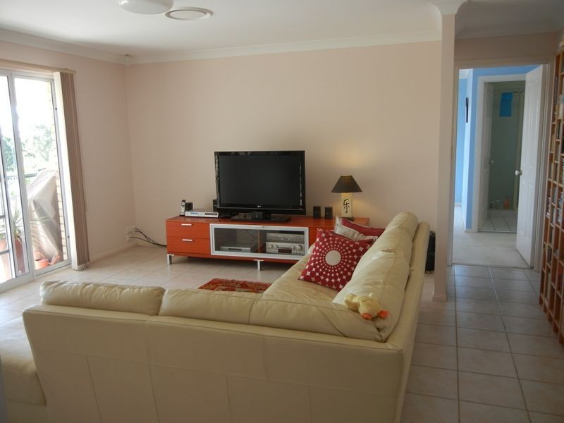 4 Nottingham Place, Highland Park QLD 4211