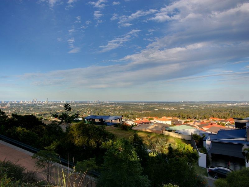 20 Chevron Rise, Highland Park QLD 4211