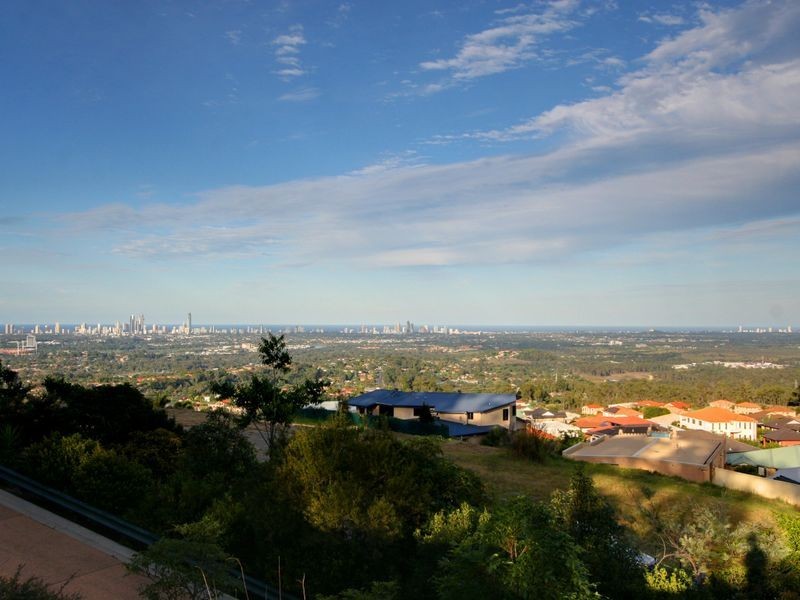 20 Chevron Rise, Highland Park QLD 4211