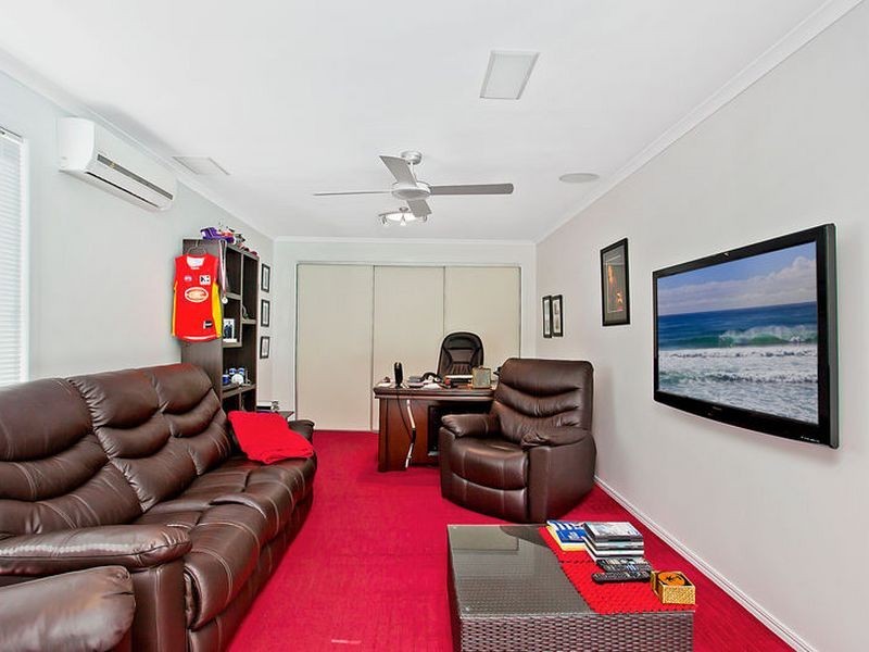 3 Quigan Terrace, Highland Park QLD 4211