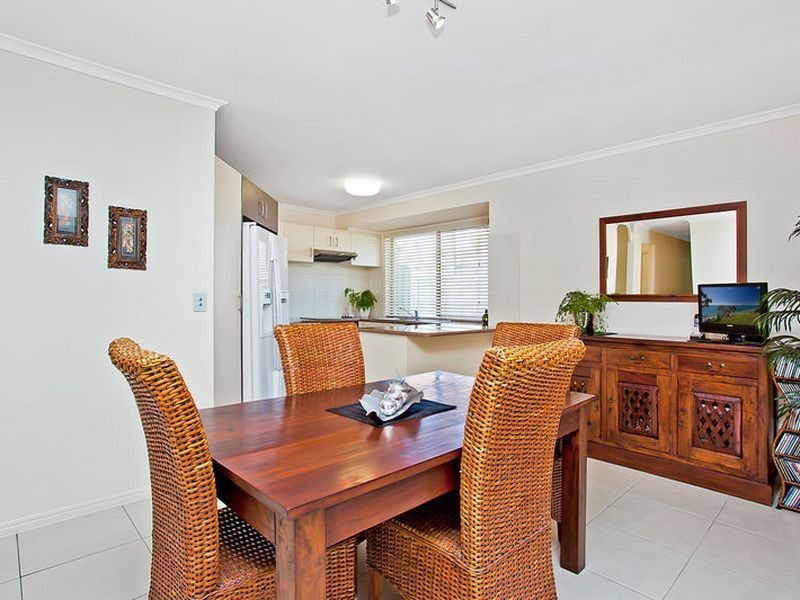 3 Quigan Terrace, Highland Park QLD 4211