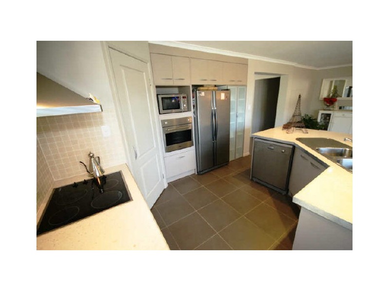 17 Moondani Drive, Nerang QLD 4211