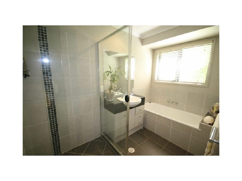 17 Moondani Drive, Nerang QLD 4211