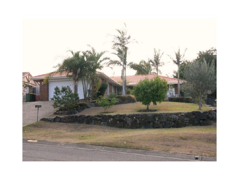 11 Quigan Terrace, Highland Park QLD 4211
