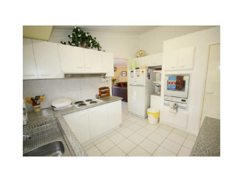 11 Quigan Terrace, Highland Park QLD 4211