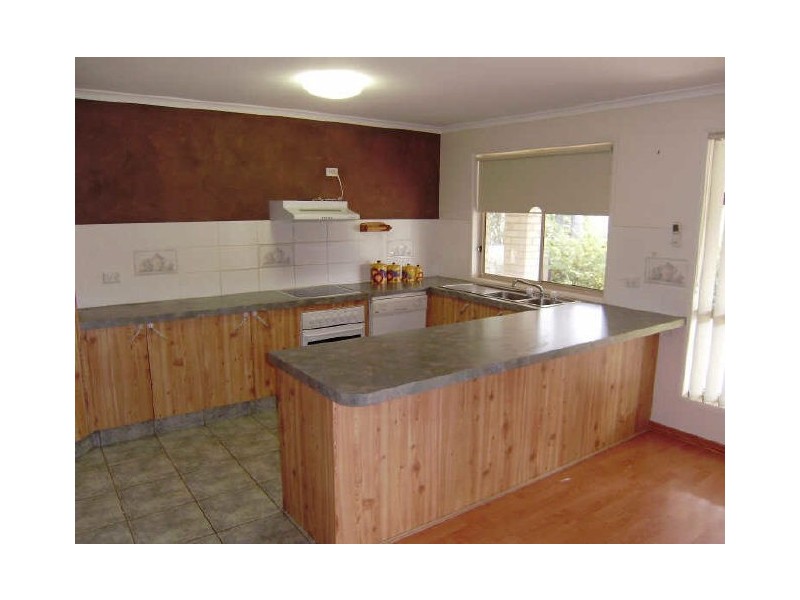 8 Anglo Court, Nerang QLD 4211