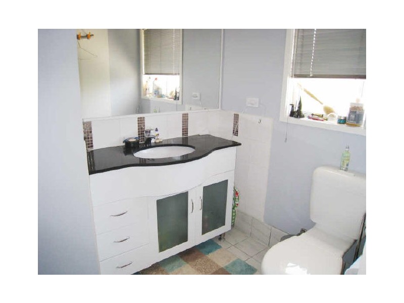 4 Riverlea Waters Drive, Nerang QLD 4211