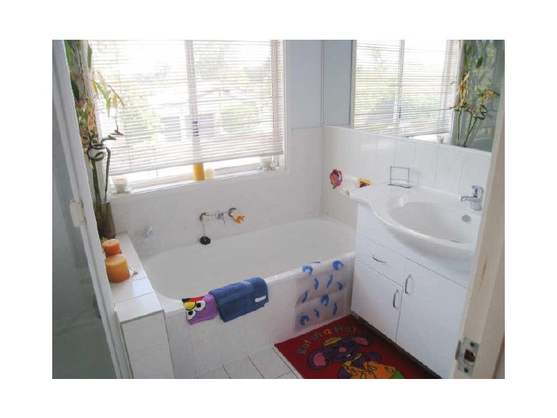 4 Riverlea Waters Drive, Nerang QLD 4211