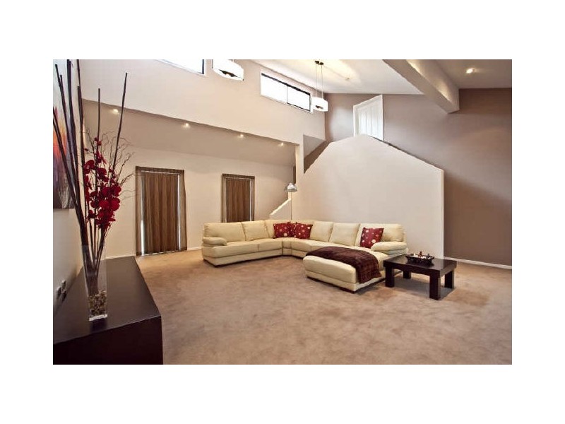 22 Yarraowee Drive, Nerang QLD 4211