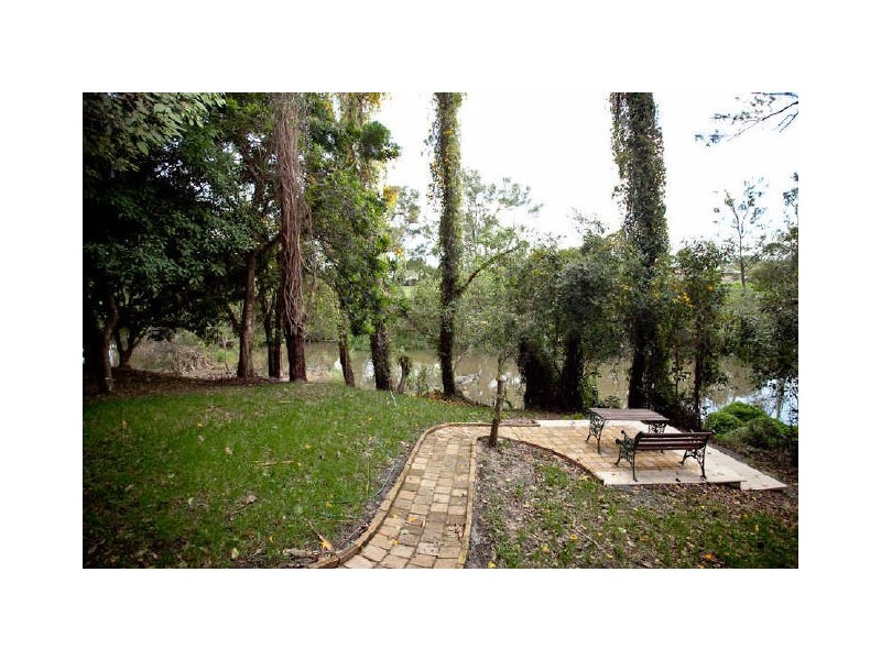 22 Yarraowee Drive, Nerang QLD 4211