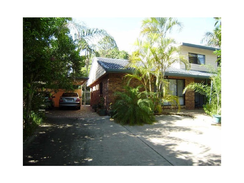 15 Yarraowee Drive, Nerang QLD 4211