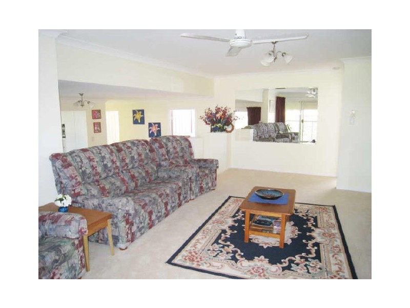 2 Hampstead Court, Highland Park QLD 4211