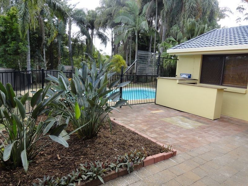 34 Merloo Drive, Nerang QLD 4211