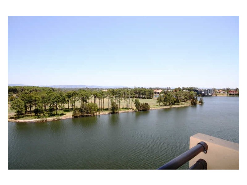 621/25 Lake Orr Drive, Robina QLD 4226