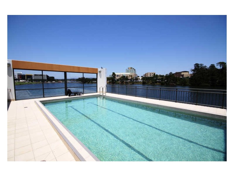 621/25 Lake Orr Drive, Robina QLD 4226