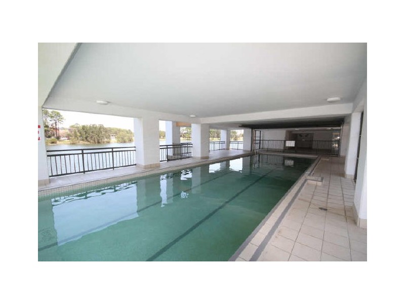 621/25 Lake Orr Drive, Robina QLD 4226