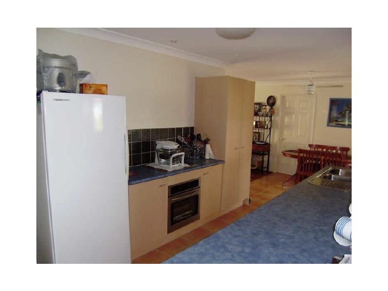 81 Paddington Drive, Carrara QLD 4211