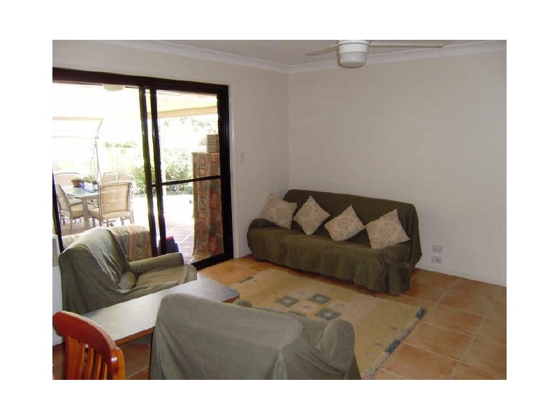 81 Paddington Drive, Carrara QLD 4211