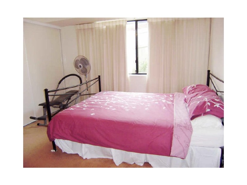 81 Paddington Drive, Carrara QLD 4211