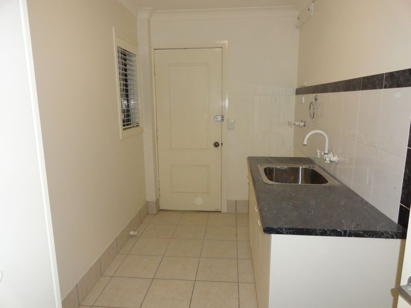 28 Ardrossan Place, Highland Park QLD 4211