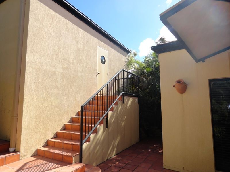 28 Ardrossan Place, Highland Park QLD 4211