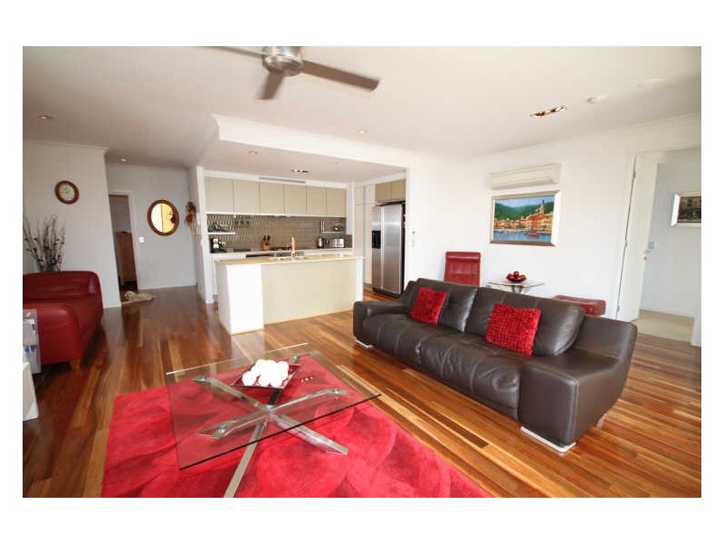 51/3030 The Boulevard Emerald Lakes, Carrara QLD 4211