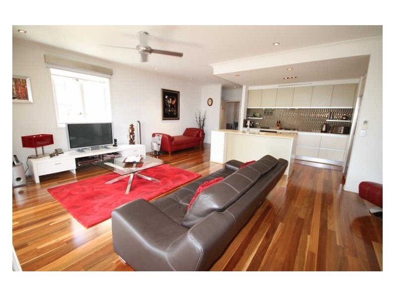 51/3030 The Boulevard Emerald Lakes, Carrara QLD 4211