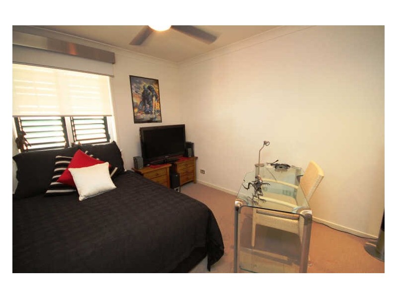 51/3030 The Boulevard Emerald Lakes, Carrara QLD 4211