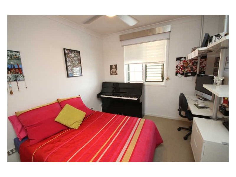 51/3030 The Boulevard Emerald Lakes, Carrara QLD 4211