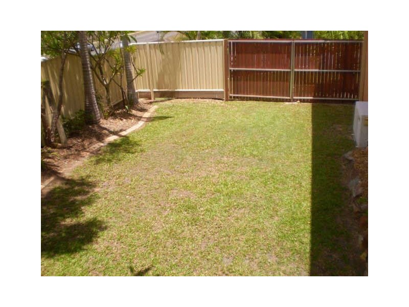 1 Rumbalara Street, Ashmore QLD 4214