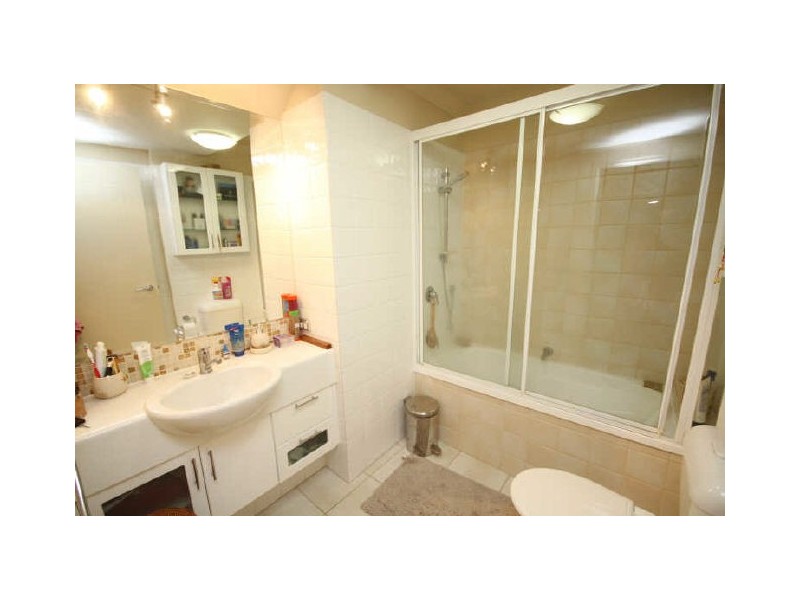 1048/1 The Cove Crescent, Carrara QLD 4211