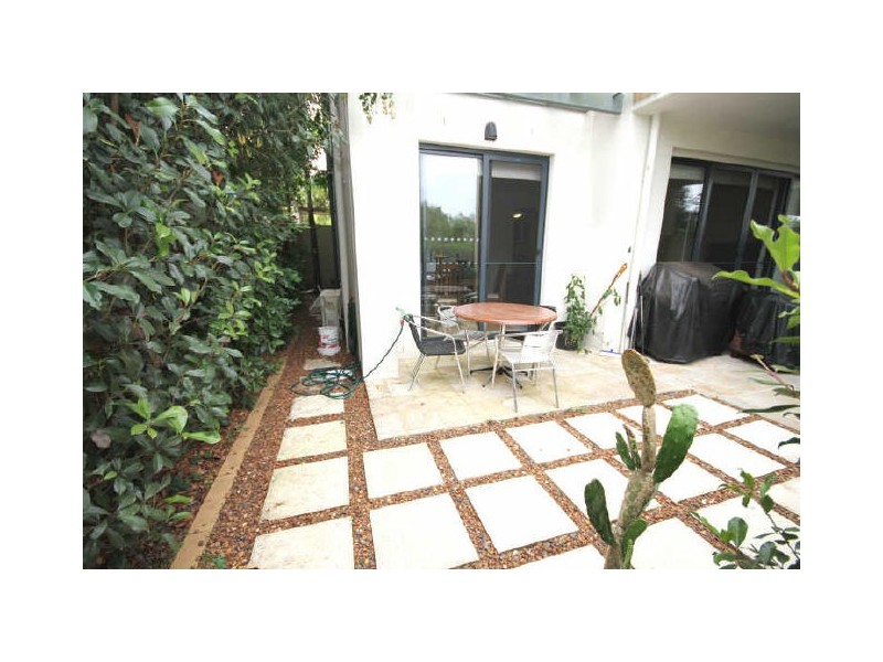 1048/1 The Cove Crescent, Carrara QLD 4211