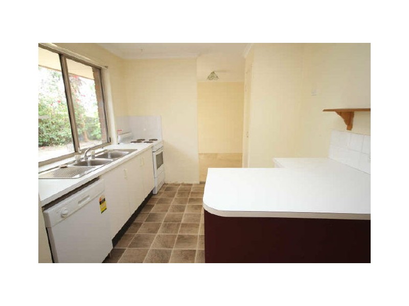 1 Leesa Court, Highland Park QLD 4211