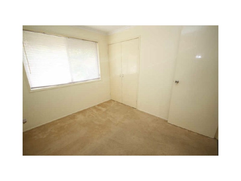 1 Leesa Court, Highland Park QLD 4211