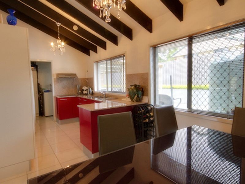 2 Koonan Court, Ashmore QLD 4214