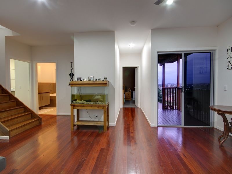 38 Convery Crescent, Highland Park QLD 4211