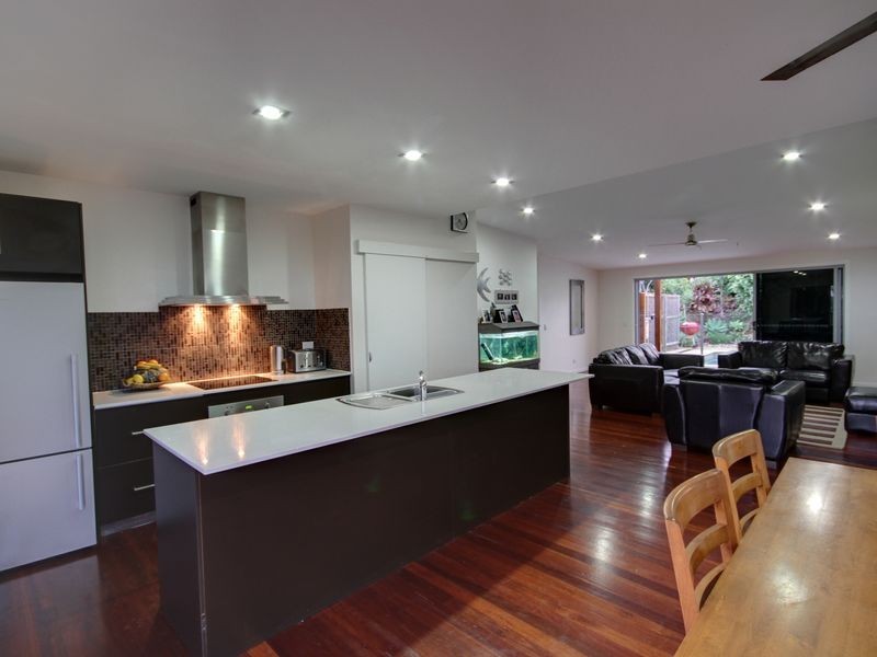 38 Convery Crescent, Highland Park QLD 4211
