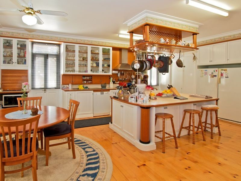 3 Donilla Place, Nerang QLD 4211