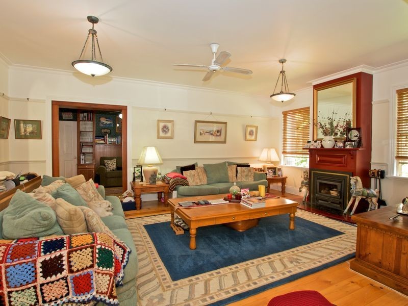 3 Donilla Place, Nerang QLD 4211