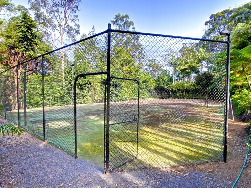 3 Donilla Place, Nerang QLD 4211