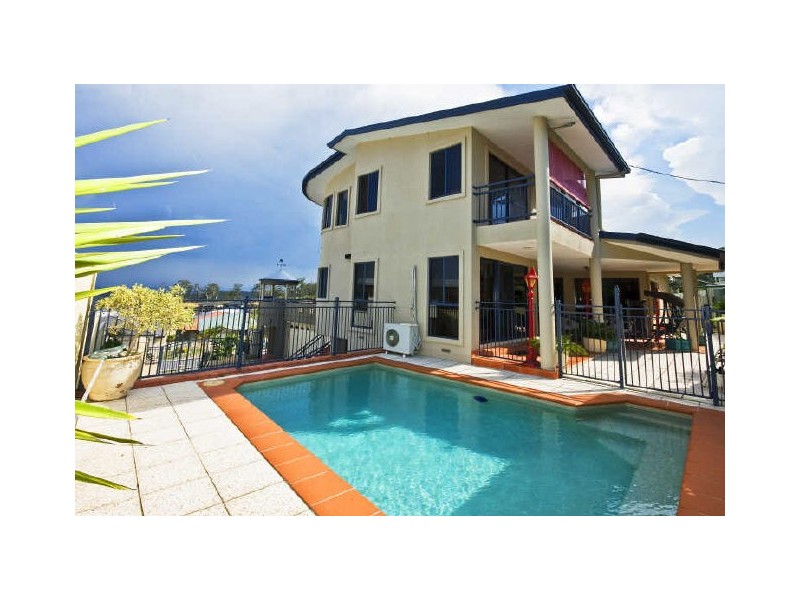 30 Ballah Crescent, Highland Park QLD 4211