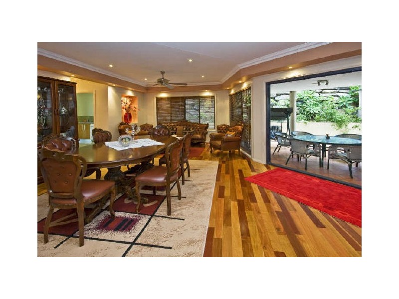 30 Ballah Crescent, Highland Park QLD 4211