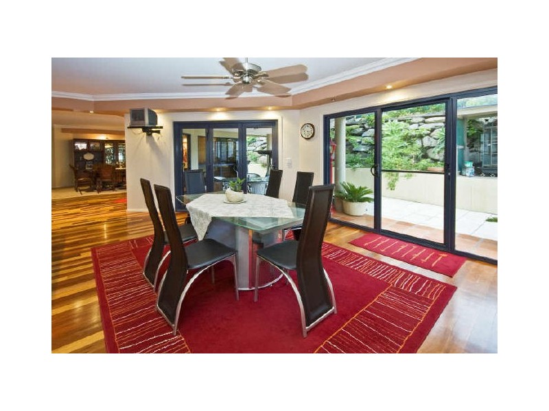 30 Ballah Crescent, Highland Park QLD 4211
