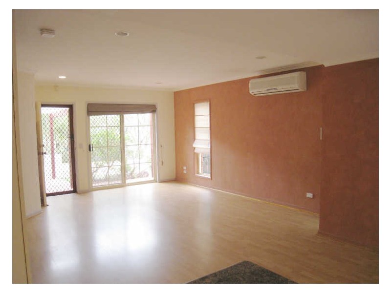 2/59 Paddington Drive, Carrara QLD 4211